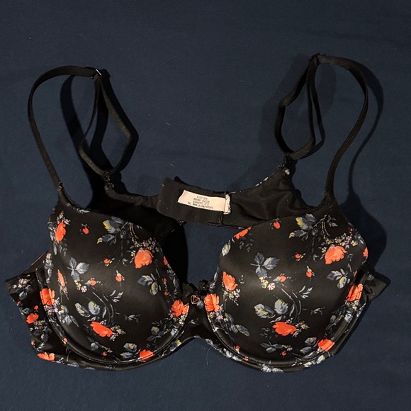 Victoria's Secret Floral Bra - Picture 2 of 5